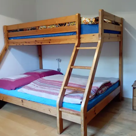 Schoene Fuer Naturliebhaber Appartement Jabel